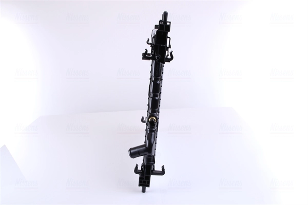 Радіатор основний Nissens 61689 ціна, від 48.51 USD