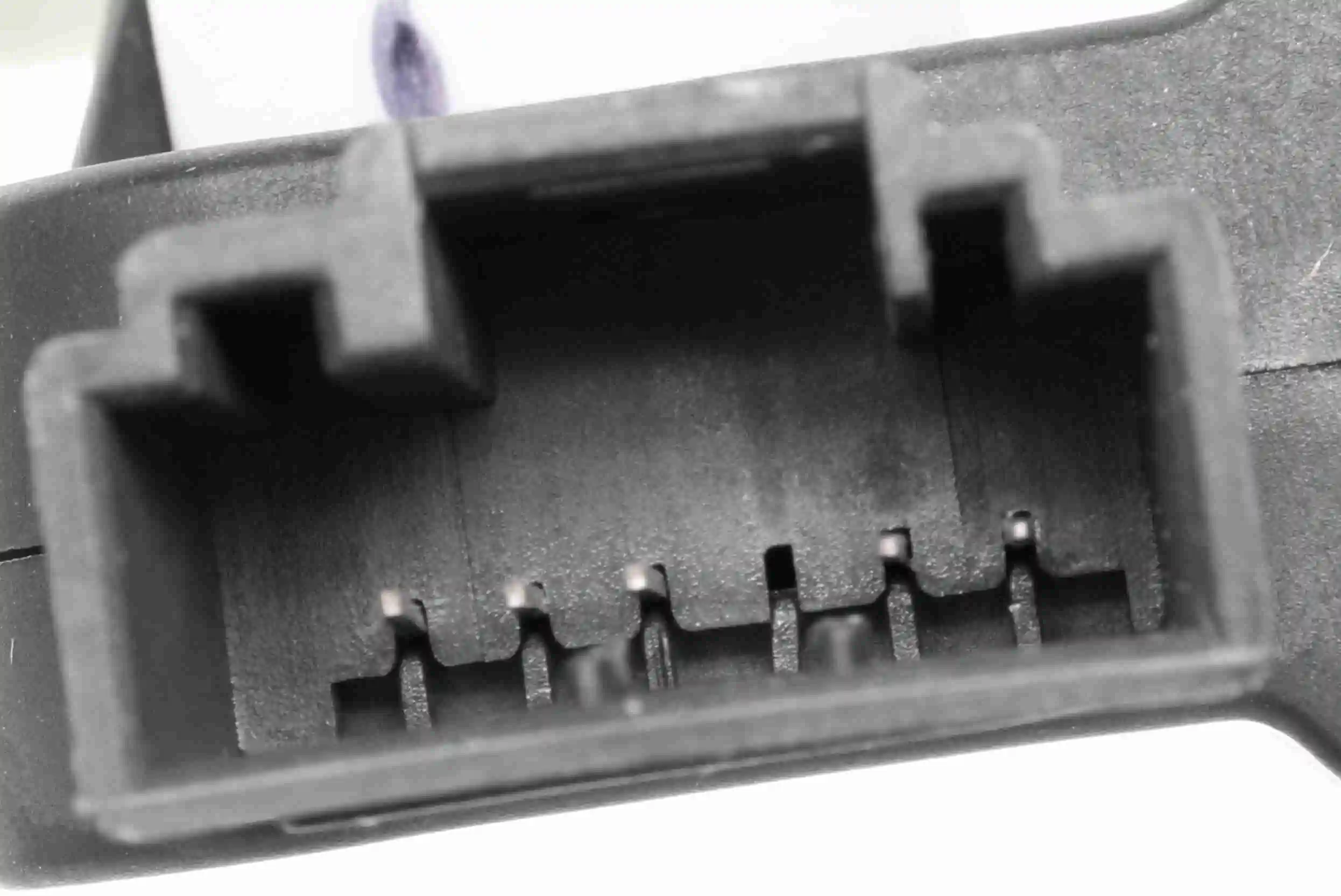 V10771027 Vemo Мотор заслінки печі