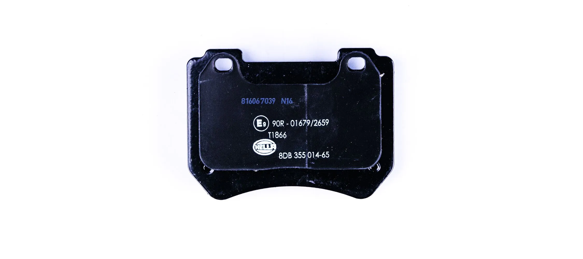 8DB355014651 HELLA Передні гальмівні колодки