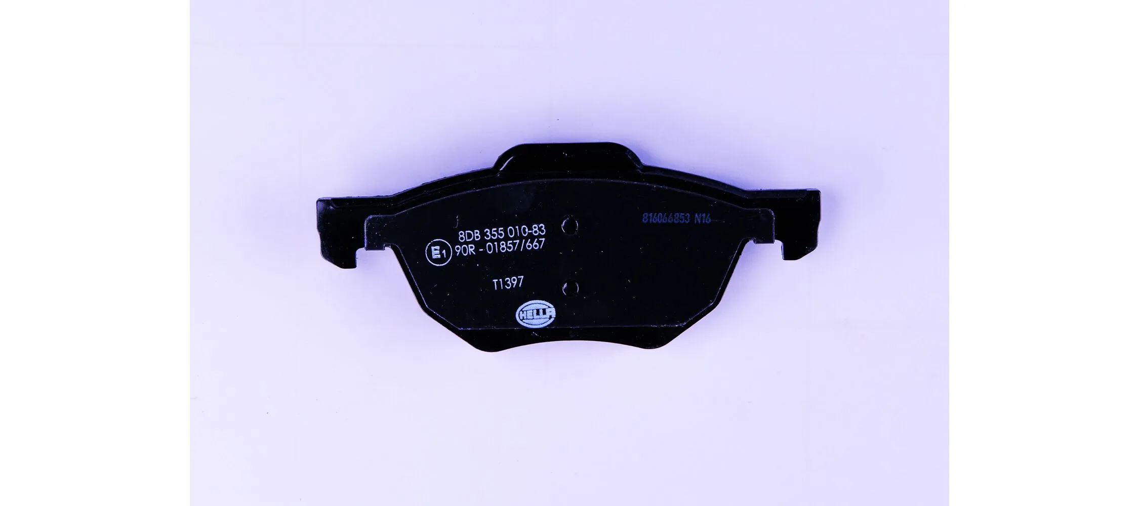 8DB355010831 HELLA Передні гальмівні колодки