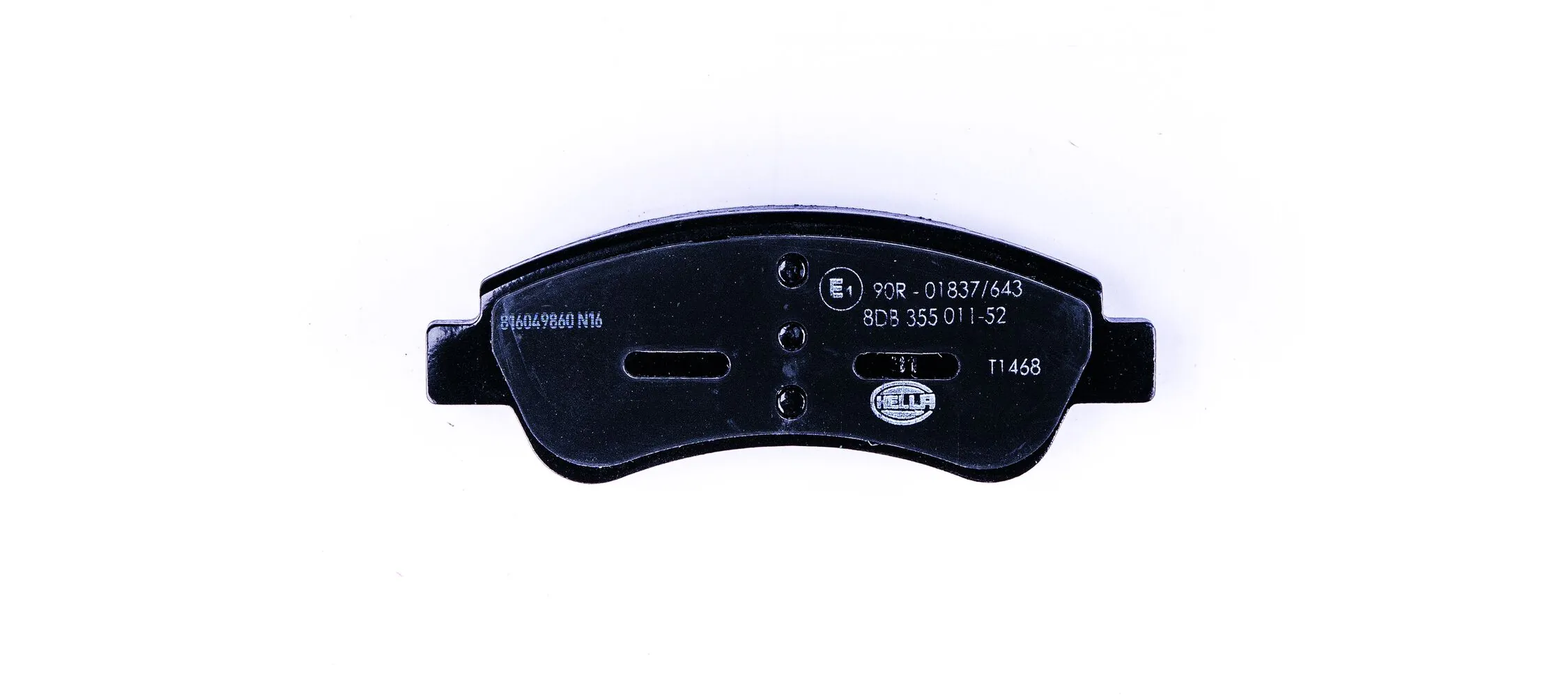 8DB355011521 HELLA Передні гальмівні колодки