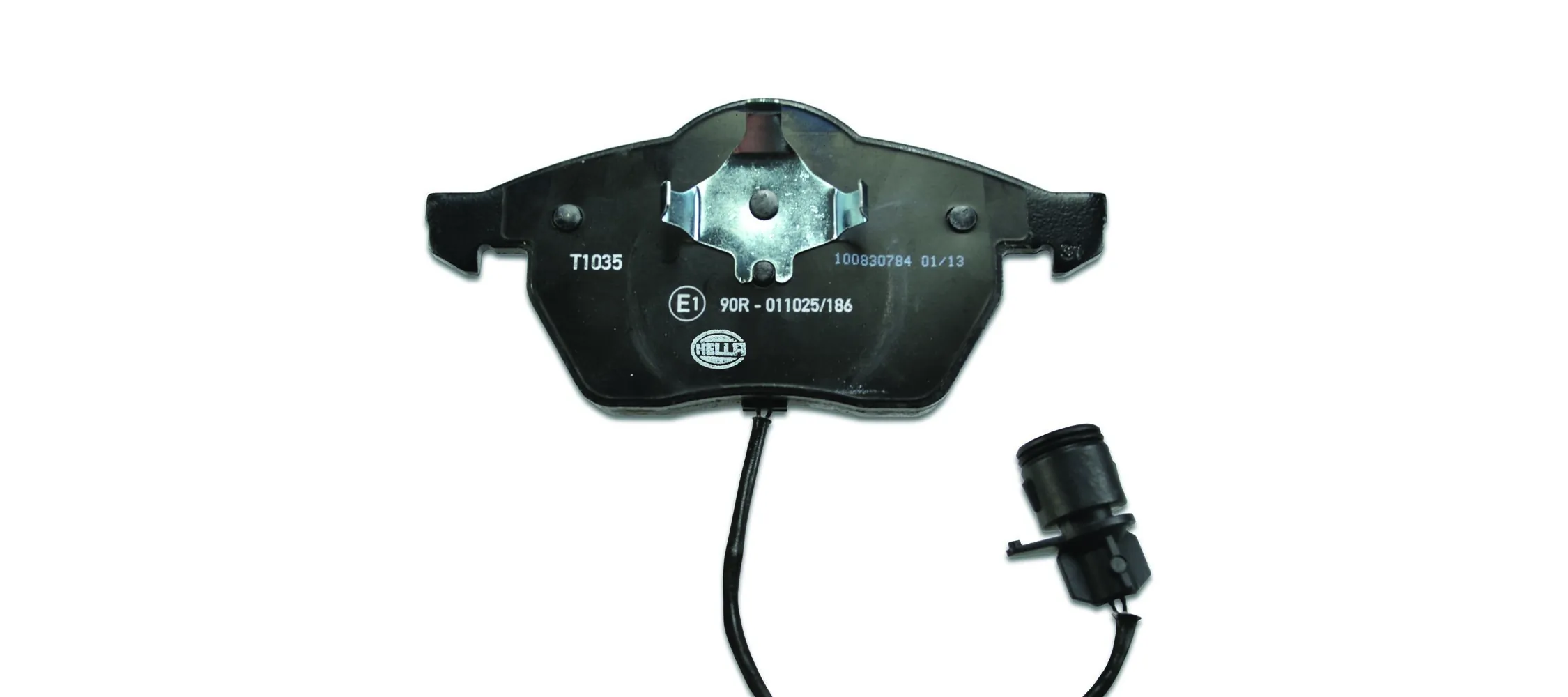 8DB355007461 HELLA Передні гальмівні колодки
