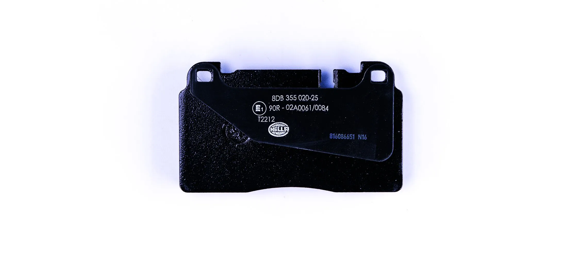 8DB355020251 HELLA Передні гальмівні колодки