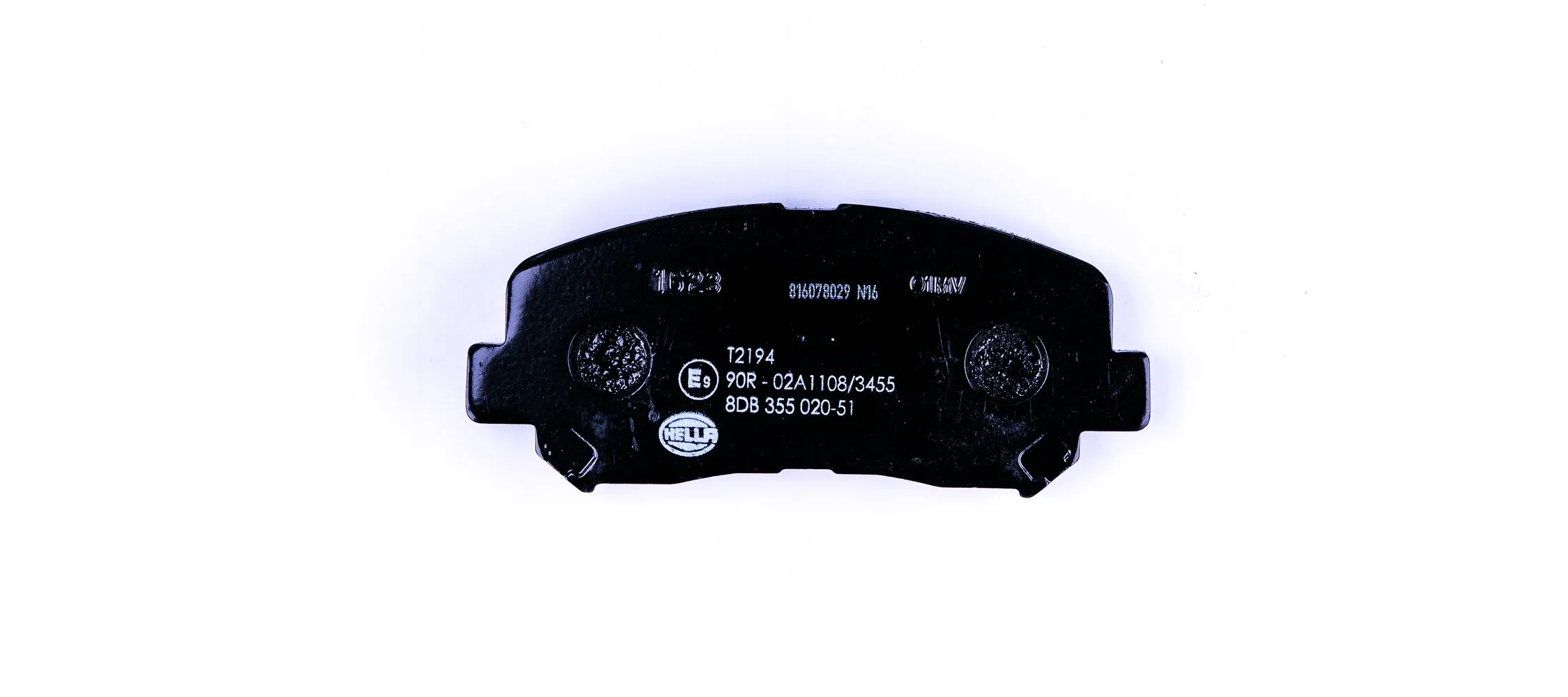 8DB355020511 HELLA Передні гальмівні колодки