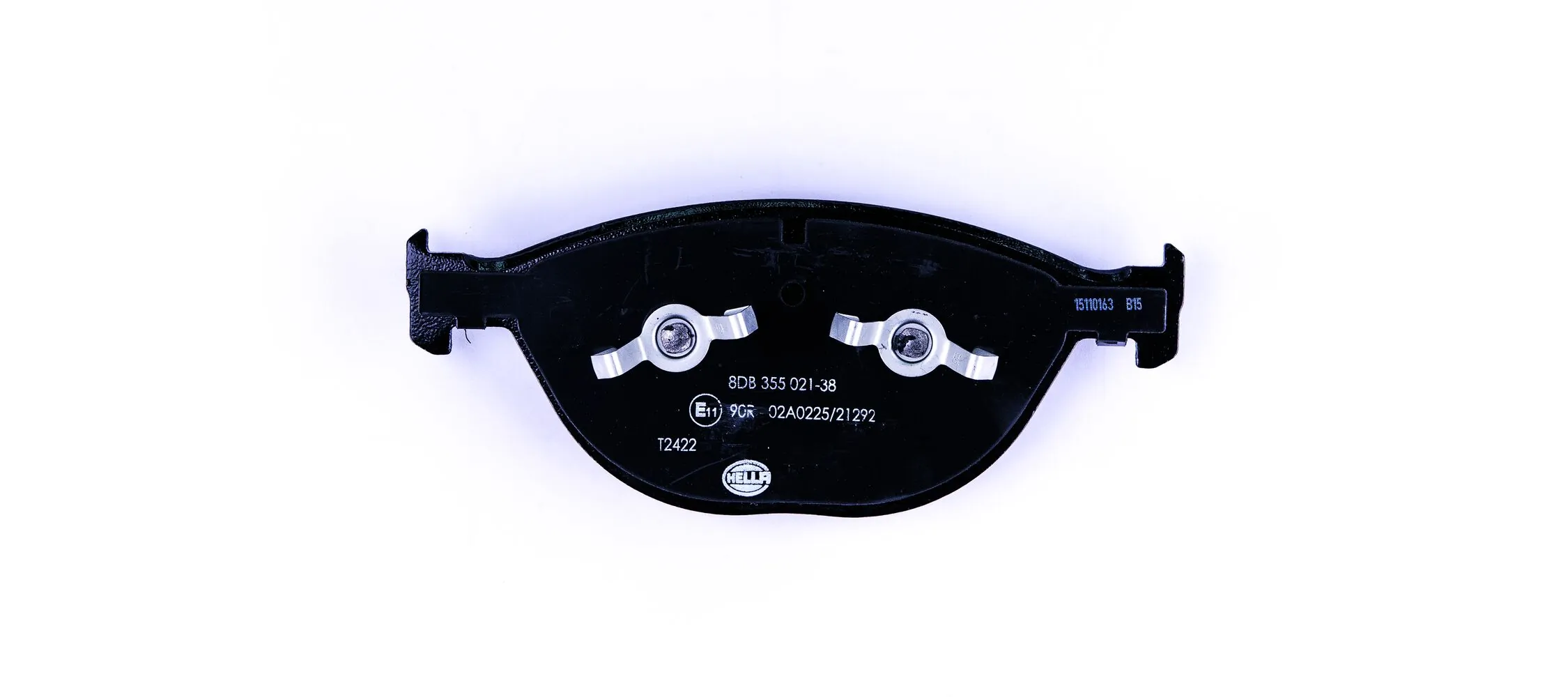 8DB355021381 HELLA Передні гальмівні колодки