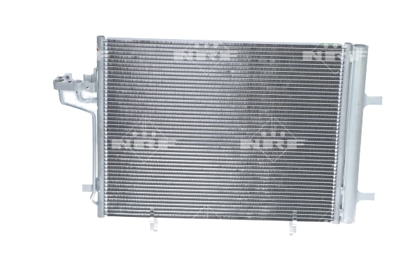 BC880 Magneti Marelli Конденсатор