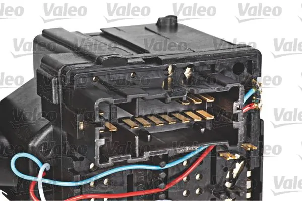 251701 VALEO Перемикач підрульовий, правий