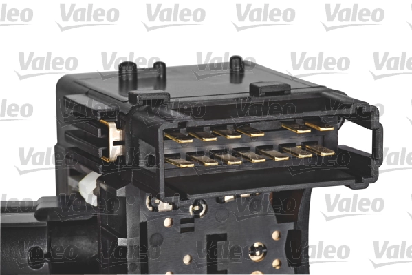 251691 VALEO Перемикач підрульовий, правий