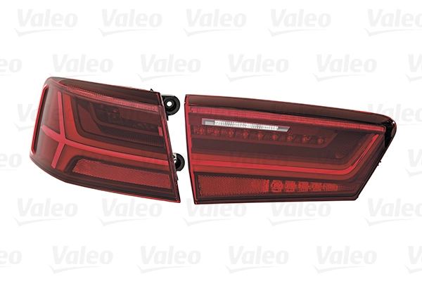Задня ліва зовнішня фара VALEO 047010 ціна, від 225.80 USD