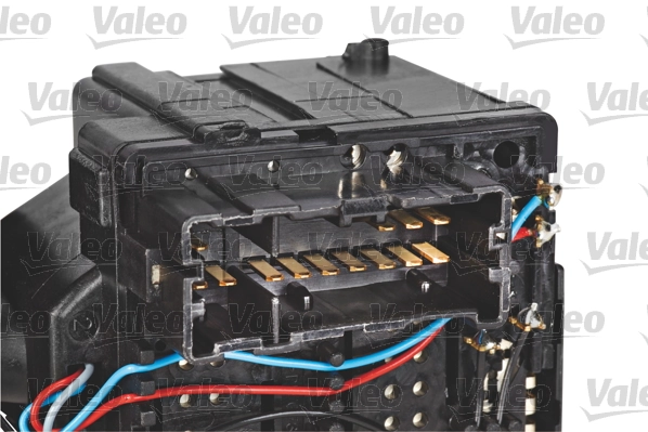 251700 VALEO Перемикач підрульовий, правий