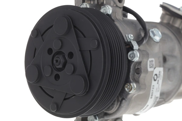 Компресор системи кондиціювання General Motors 95511432 ціна, від 238.03 USD
