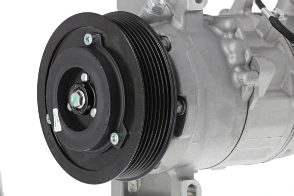 813385 VALEO Компресор холодоагенту