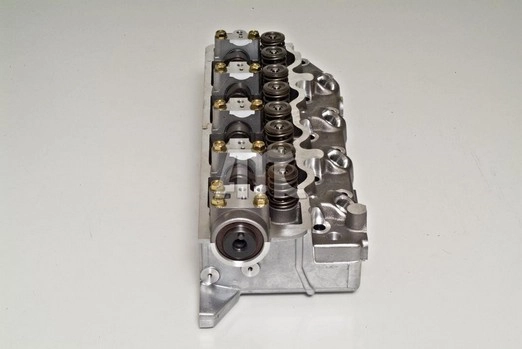 Головка двигуна Mitsubishi MD348982 ціна, від 442.74 USD