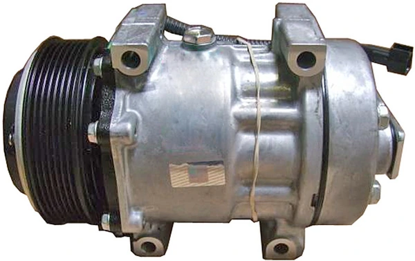 Компресор кондиціонера LR034090 Land Rover