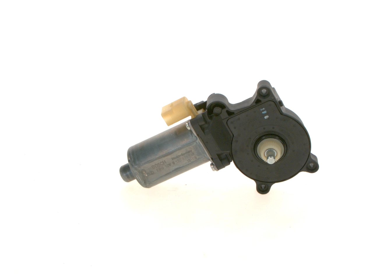 0130821716 Bosch Мотор склопідйомника водійських дверей