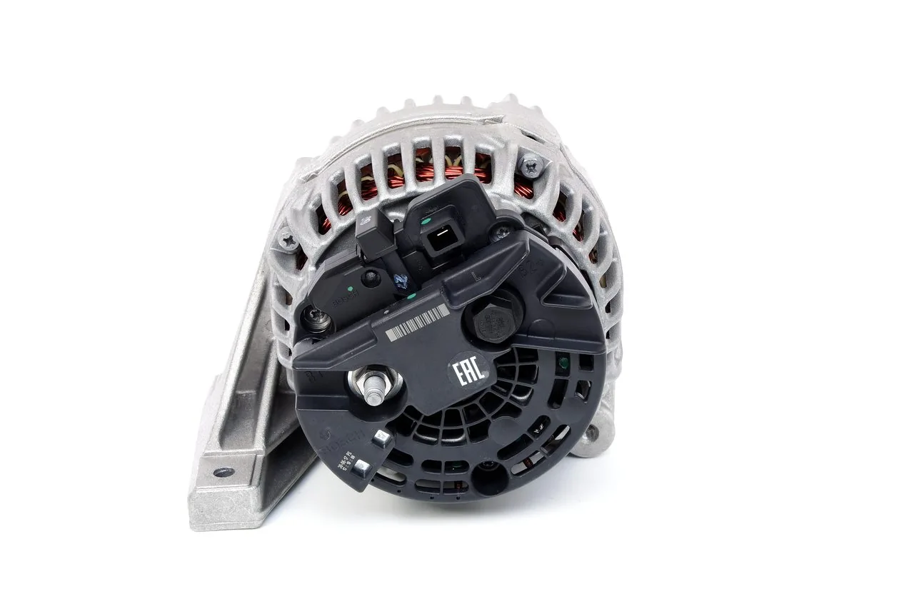 Генератор Bosch 0124515019 ціна, від 56.31 USD
