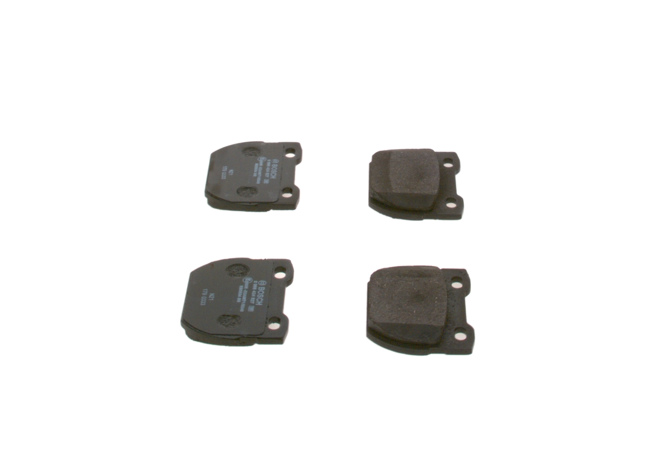Задні гальмівні колодки Bosch 0986424827 ціна, від 27.92 USD