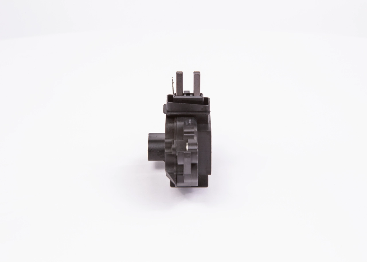 Купити 1986AE0131 Bosch Реле регулятор напруги генератора