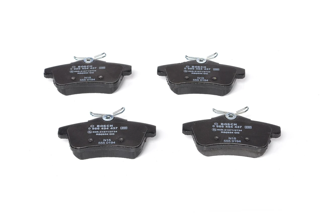 Задні гальмівні колодки Bosch 0986494437 ціна, від 27.51 USD