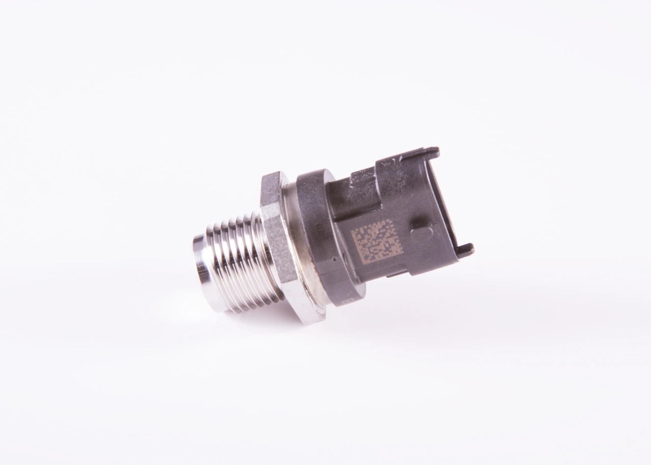 Датчик тиску палива Bosch 0281002930 ціна, від 127.65 USD