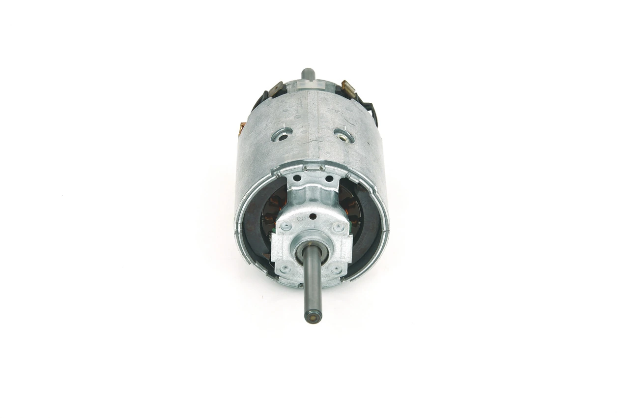 0130111012 Bosch Електромотор пічки