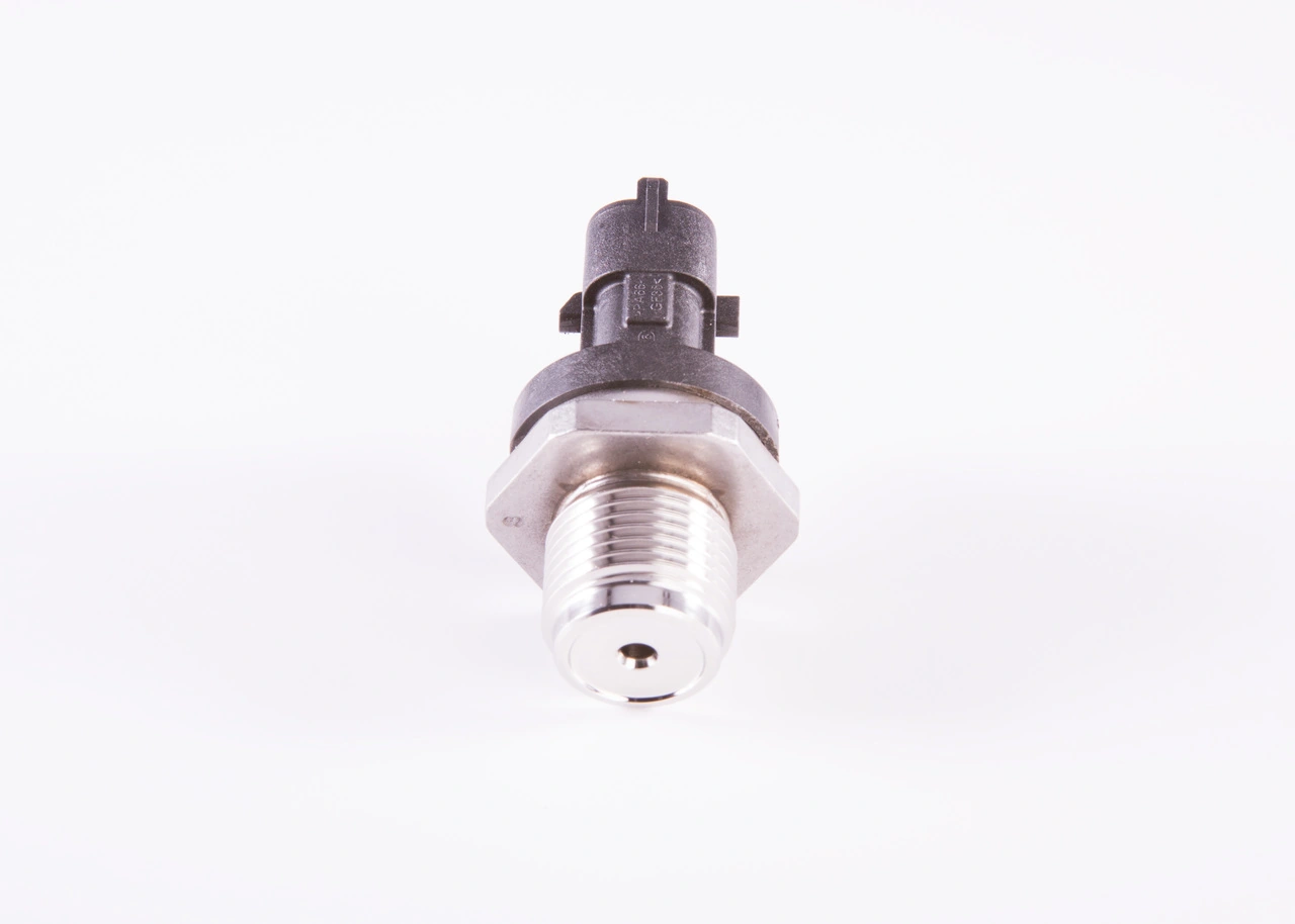 Датчик тиску палива Bosch 0281006165 ціна, від 102.97 USD