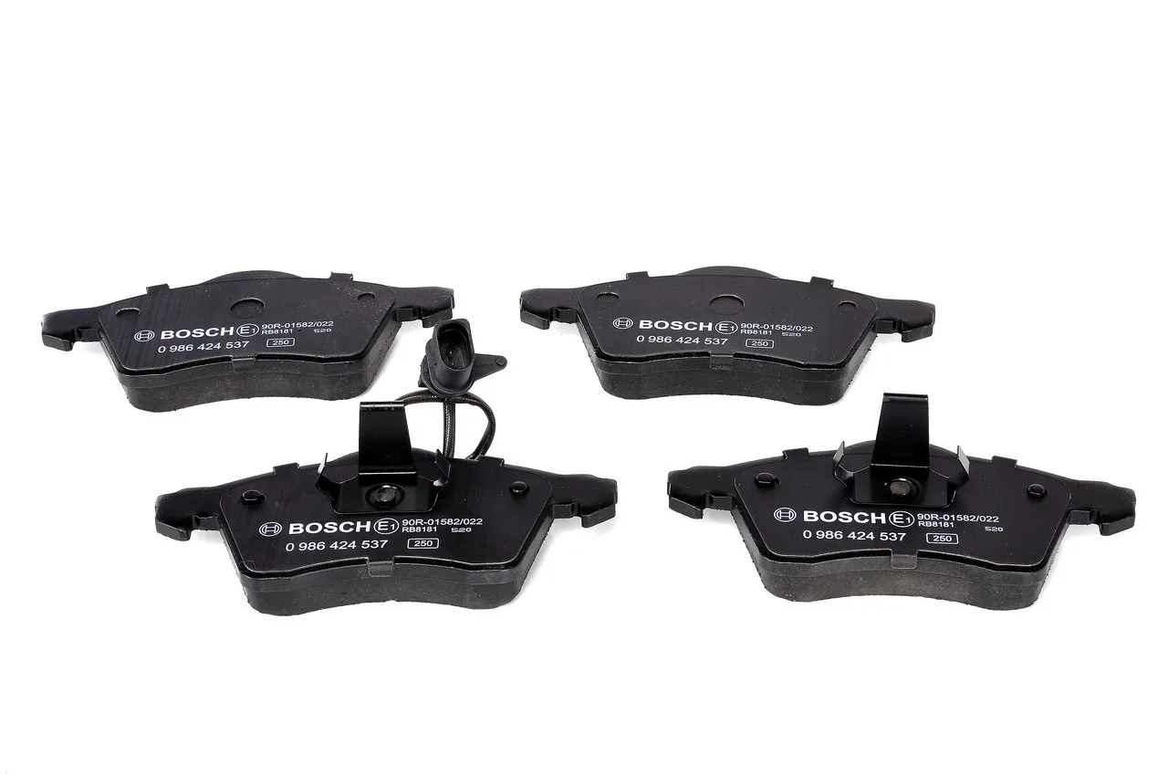 0986424537 Bosch Передні гальмівні колодки