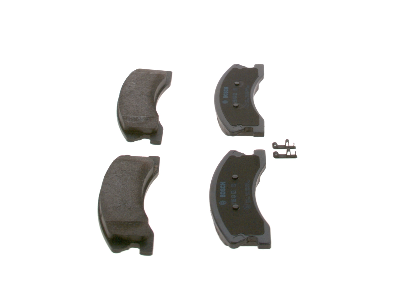 0986424823 Bosch Передні гальмівні колодки