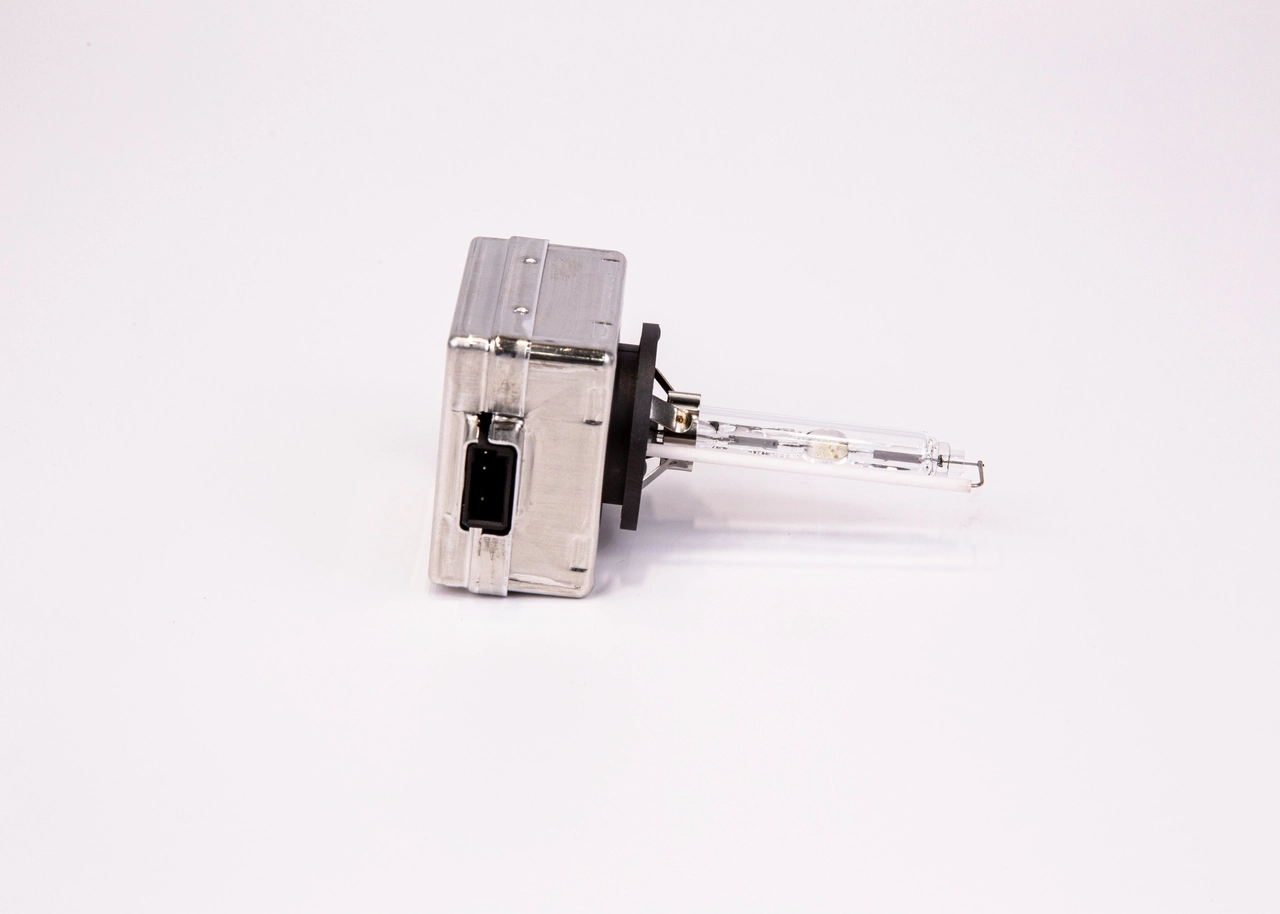 Лампочка ксеноновая Bosch 1987302913 ціна, від 29.82 USD