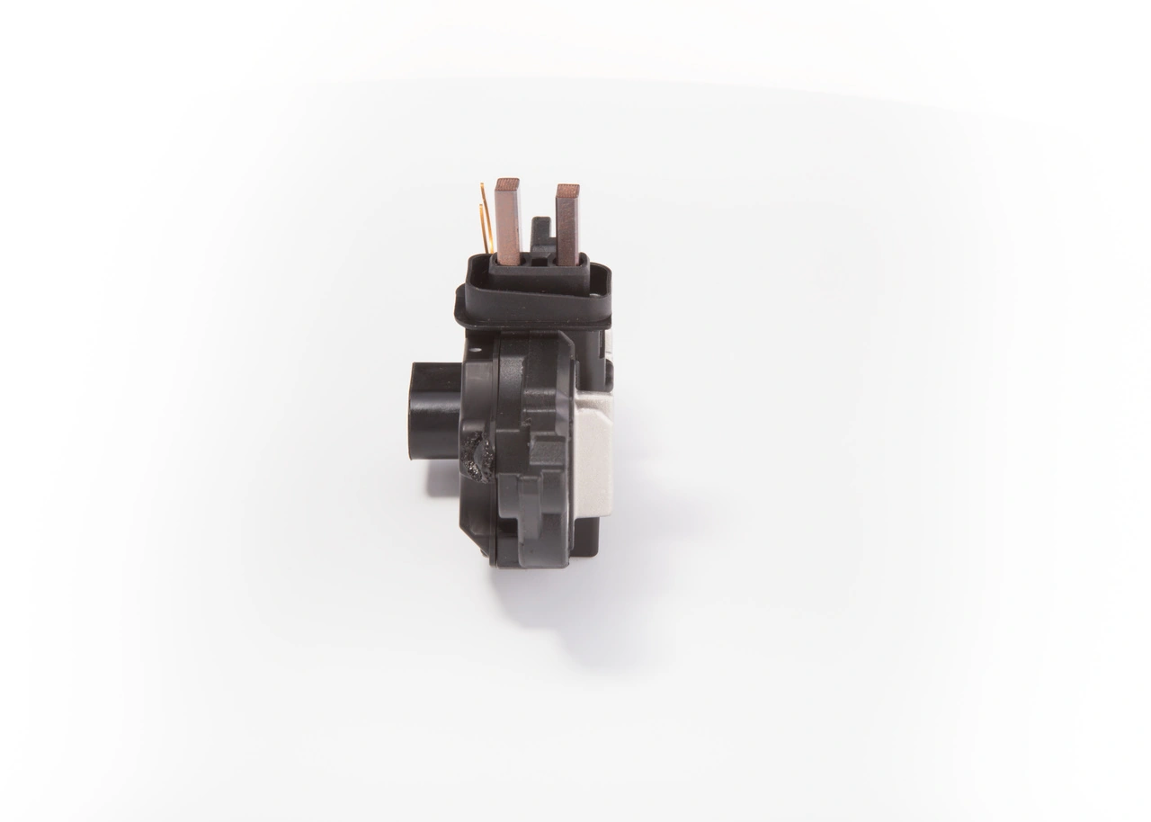 Реле зарядки генератора Bosch F00MA45238 ціна, від 25.87 USD