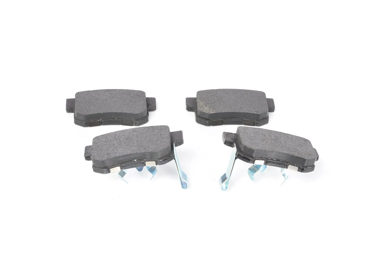 Задні гальмівні колодки Bosch 0986494233 ціна, від 27.35 USD