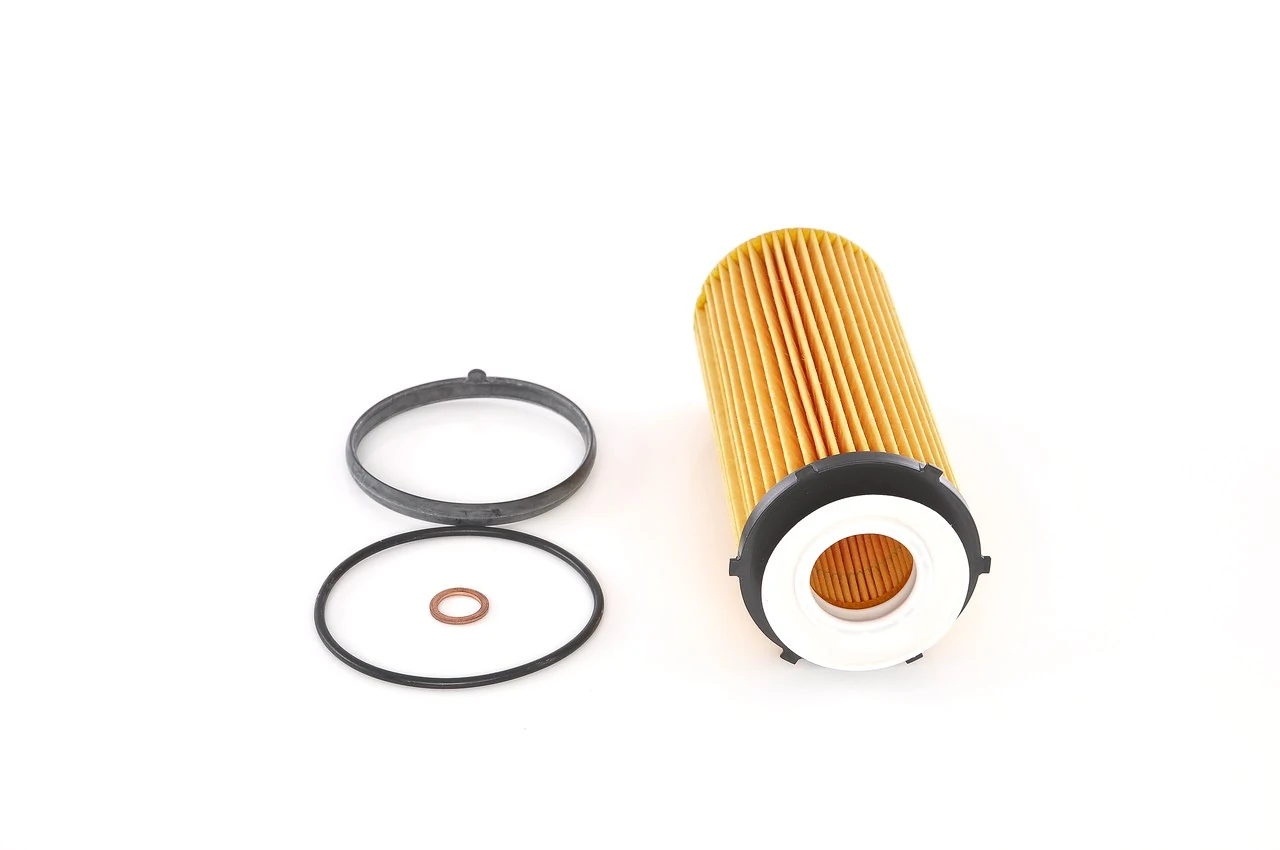 Масляний фільтр двигуна Bosch F026407094 ціна, від 11.15 USD