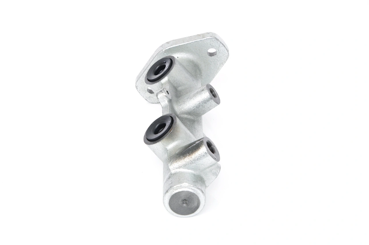 Купити F026003136 Bosch Головний гальмівний циліндр