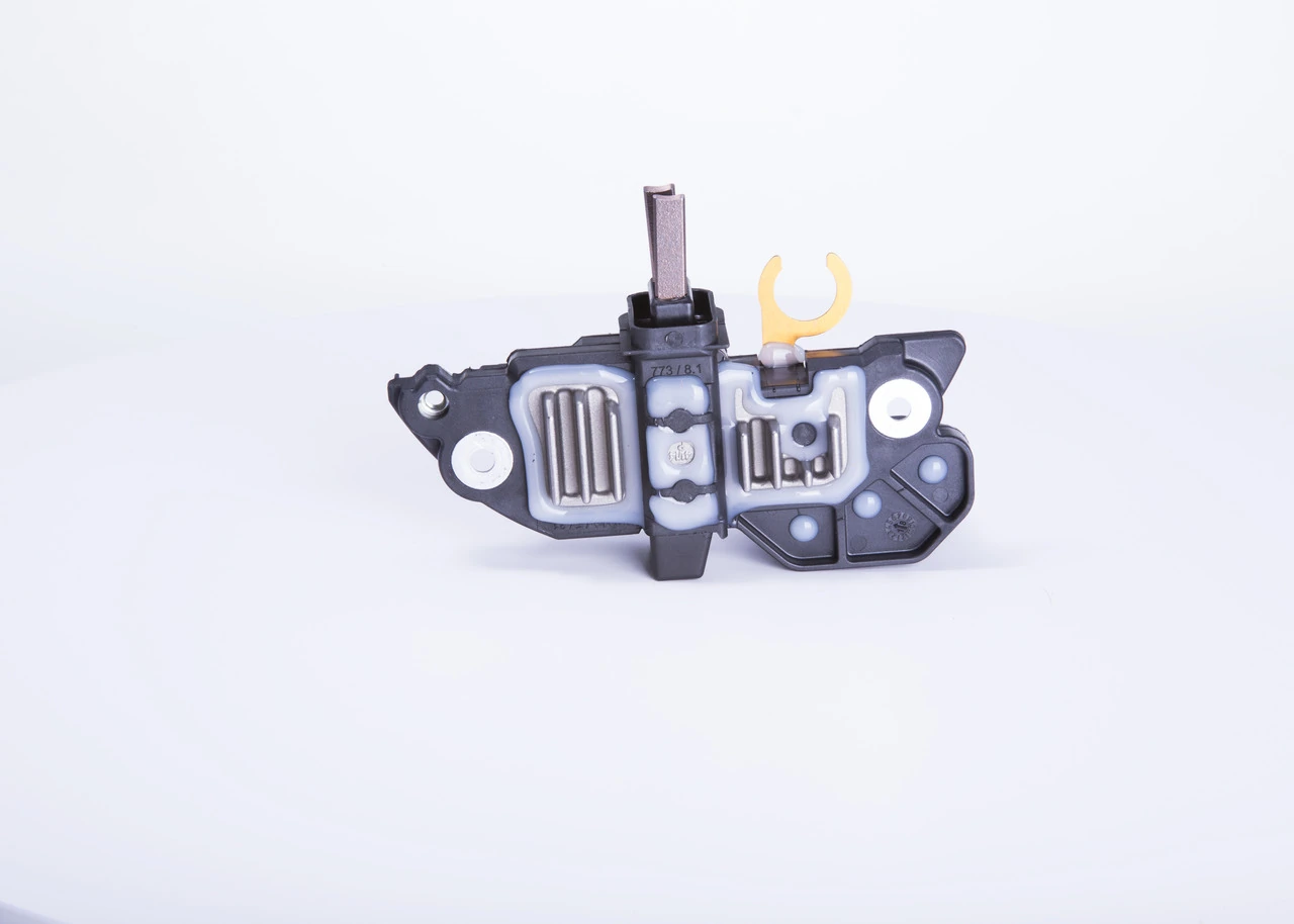 Реле зарядки генератора Bosch F00MA45248 ціна, від 27.73 USD