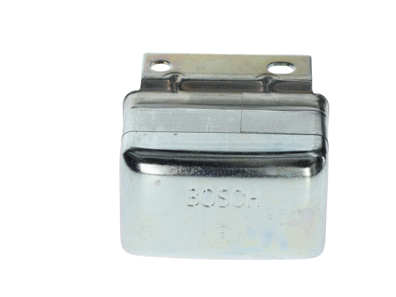 F026T02230 Bosch Реле-регулятор (напруги)