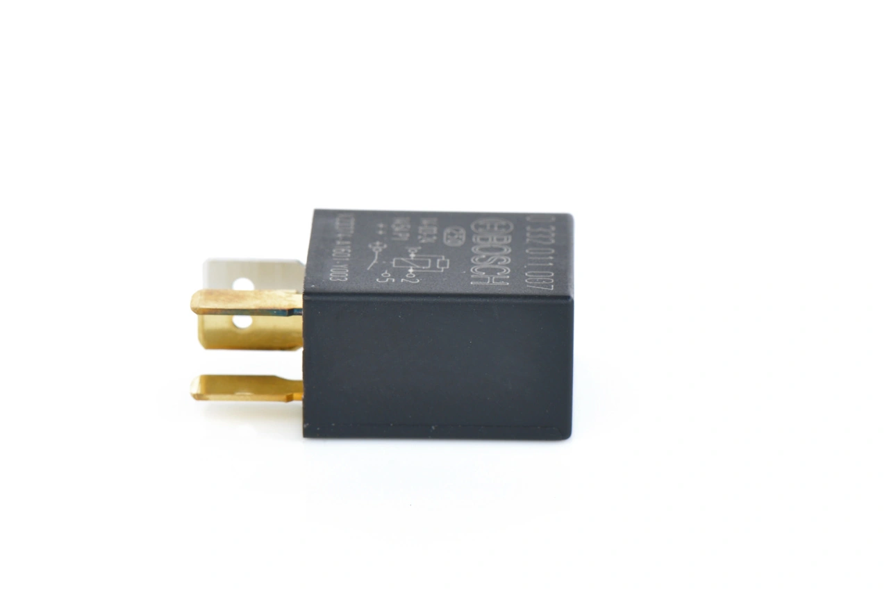 Реле протитуманної фари Bosch 0332011007 ціна, від 3.38 USD