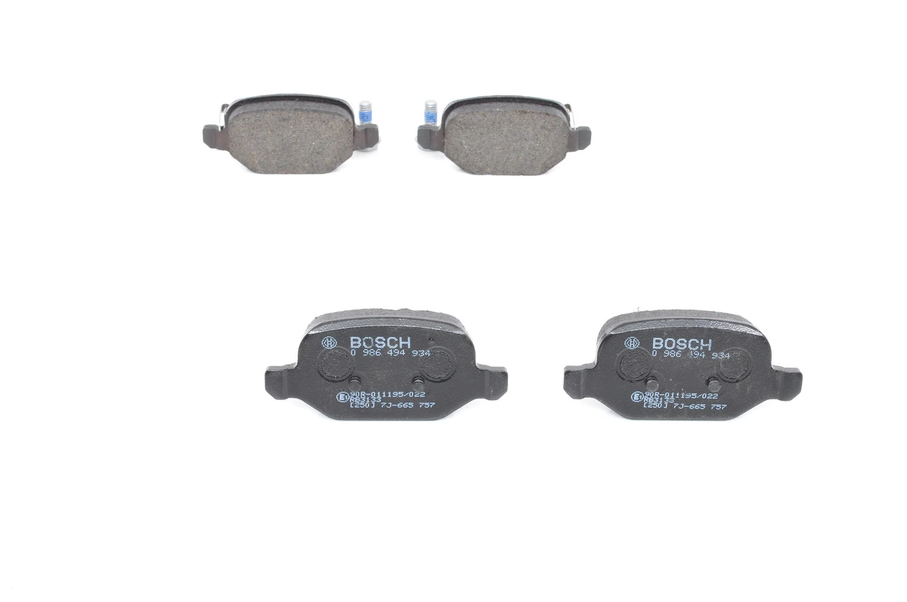 Задні гальмівні колодки Bosch 0986494934 ціна, від 32.31 USD
