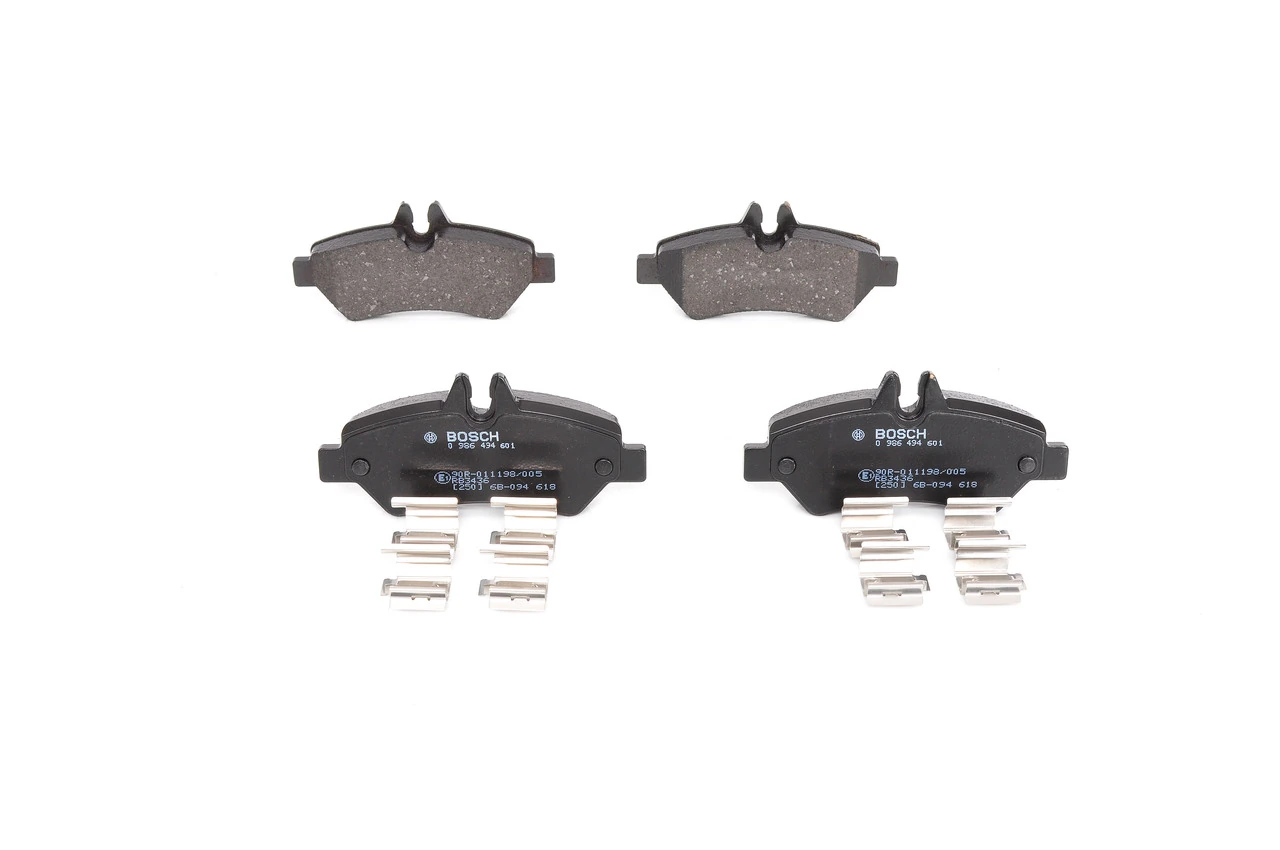 Задні гальмівні колодки Bosch 0986494601 ціна, від 26.15 USD