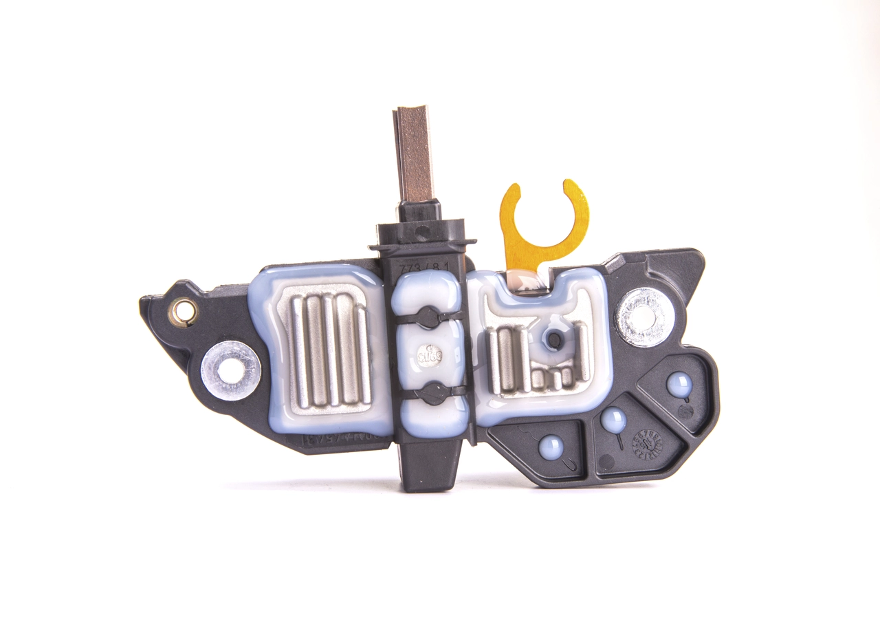 Купити F00MA45253 Bosch Реле регулятор напруги генератора