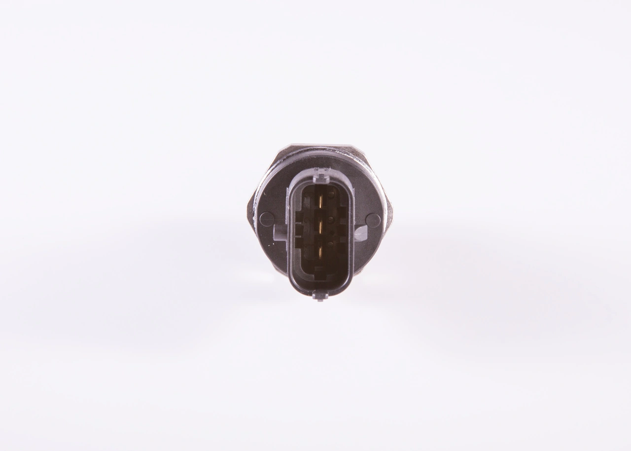 Датчик тиску палива Bosch 0281006087 ціна, від 162.59 USD