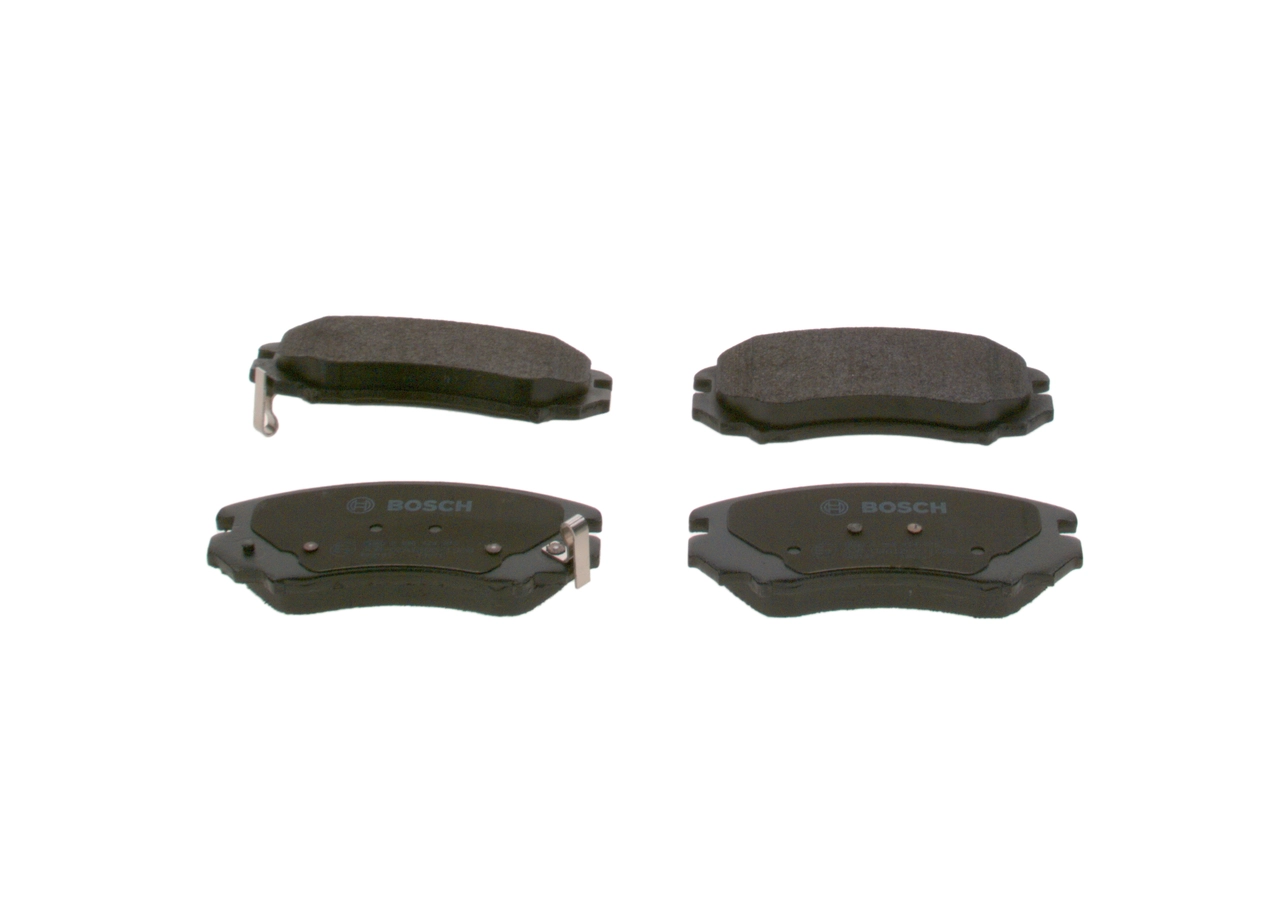 0986424815 Bosch Передні гальмівні колодки