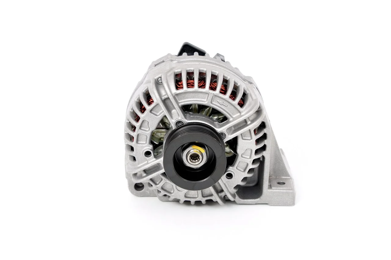 Генератор Bosch 0124525001 ціна, від 63.34 USD