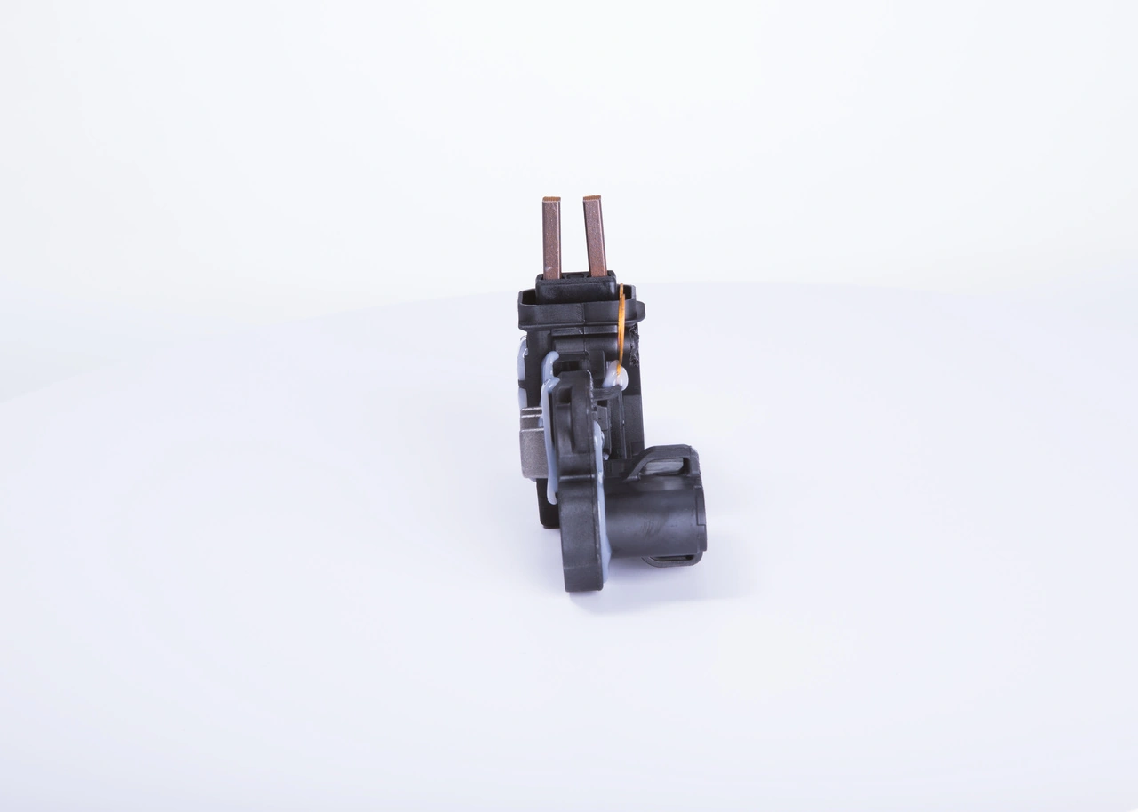 Купити F00MA45251 Bosch Реле регулятор напруги генератора