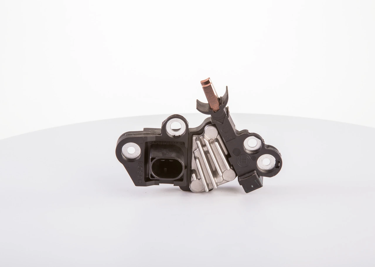 F00M346098 Bosch Реле-регулятор (напруги)