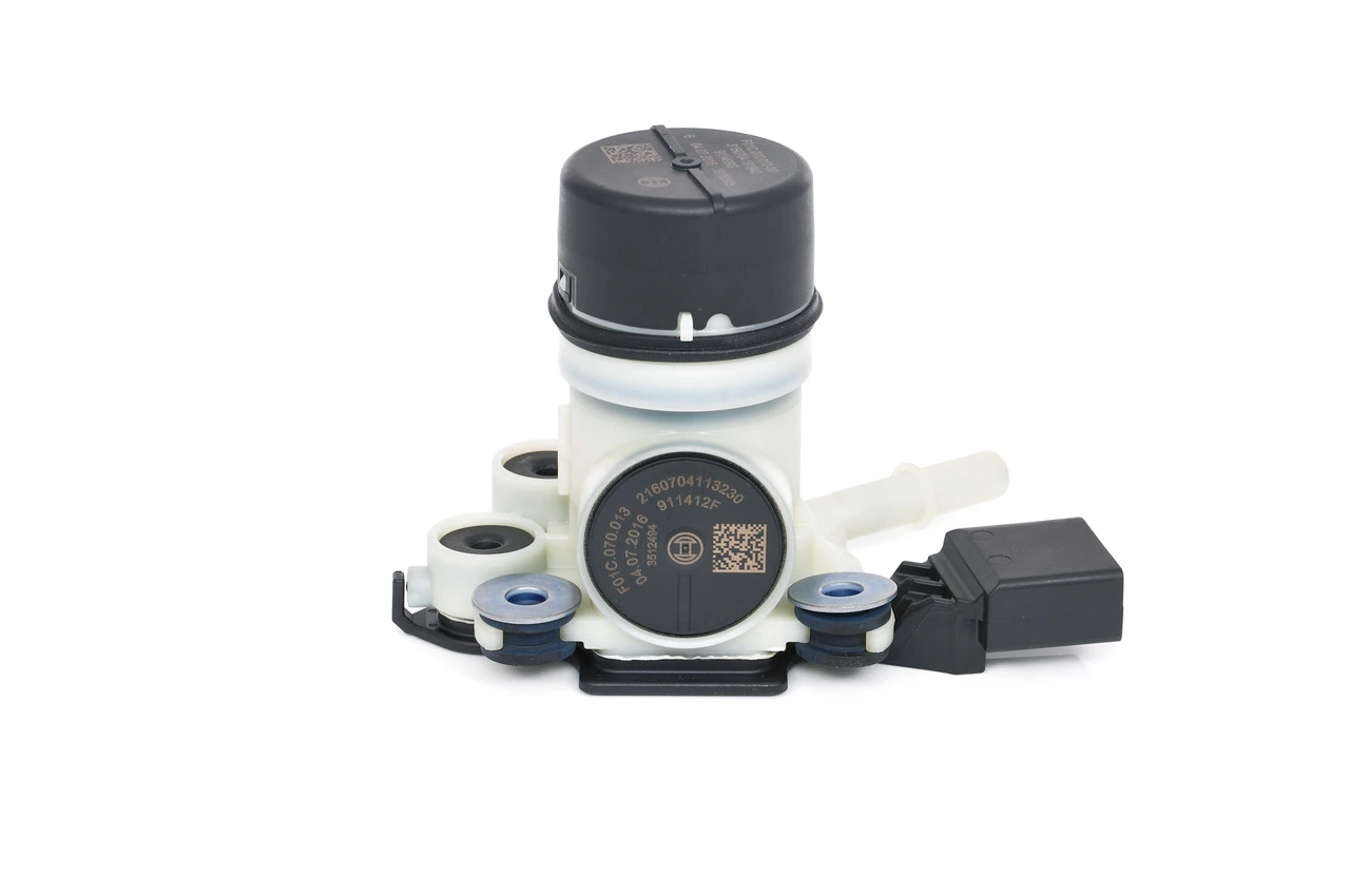 Насос AD BLUE Bosch F01C600266 ціна, від 266.83 USD