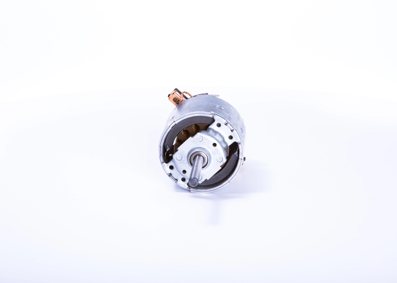 0130111130 Bosch Електромотор пічки