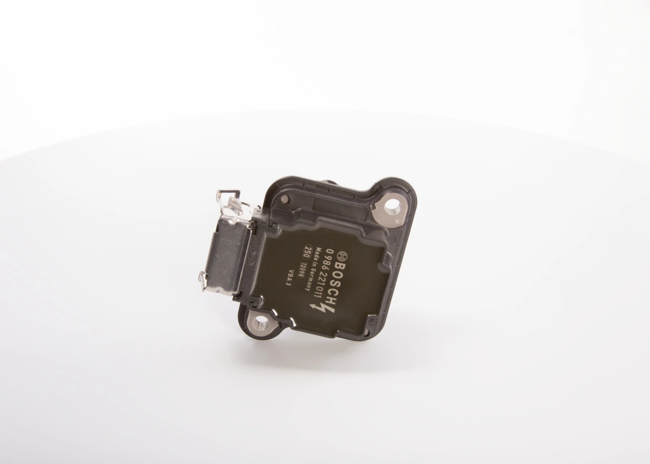 Котушка запалювання Bosch 0986221011 ціна, від 27.14 USD