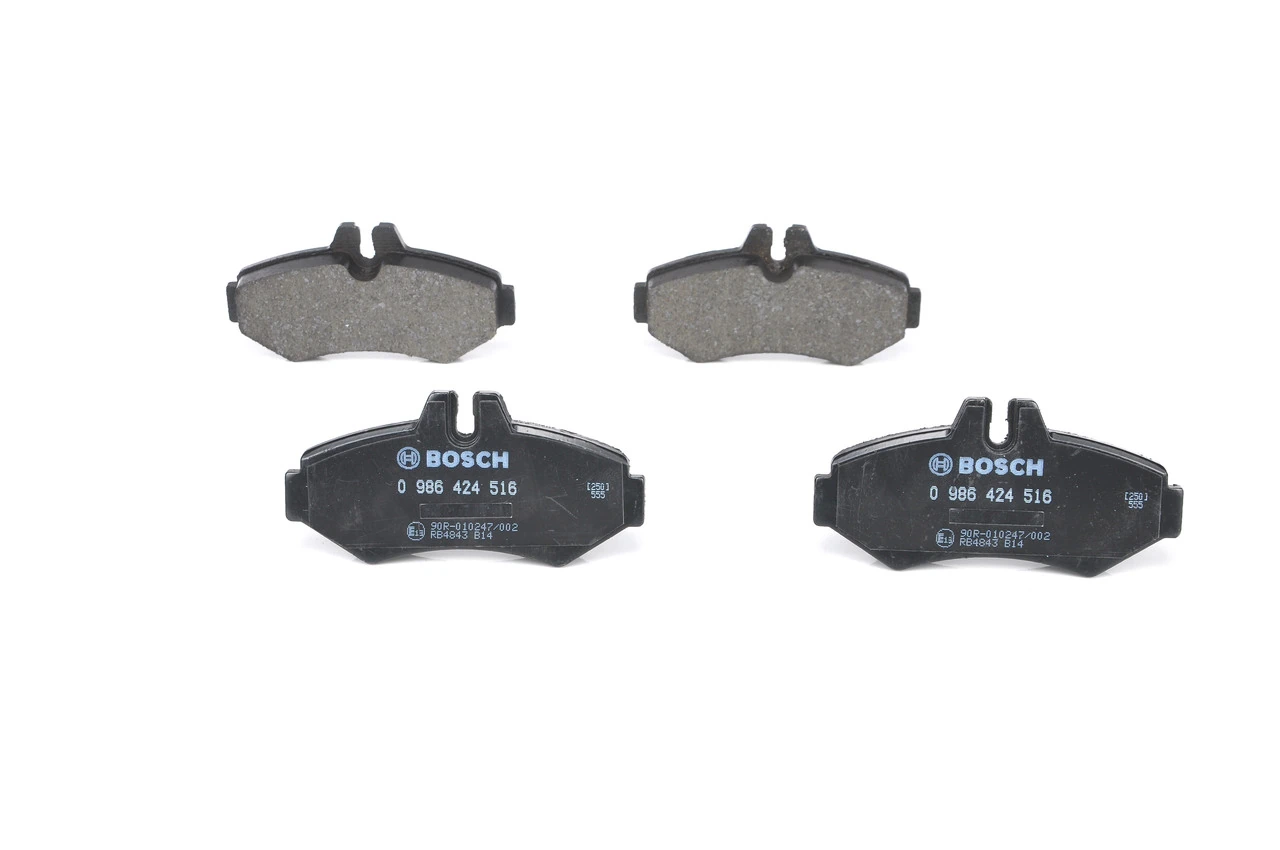Задні гальмівні колодки Bosch 0986424516 ціна, від 24.52 USD