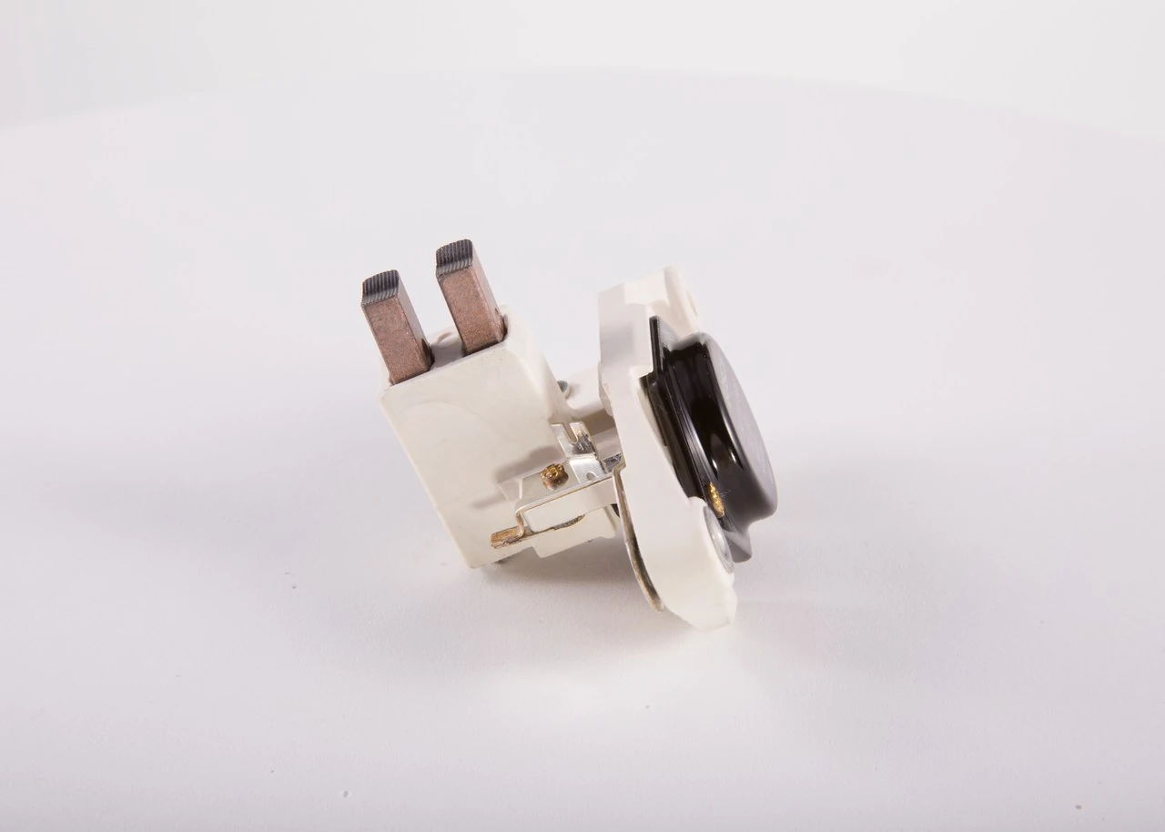 Купити 1197311300 Bosch Реле регулятор напруги генератора