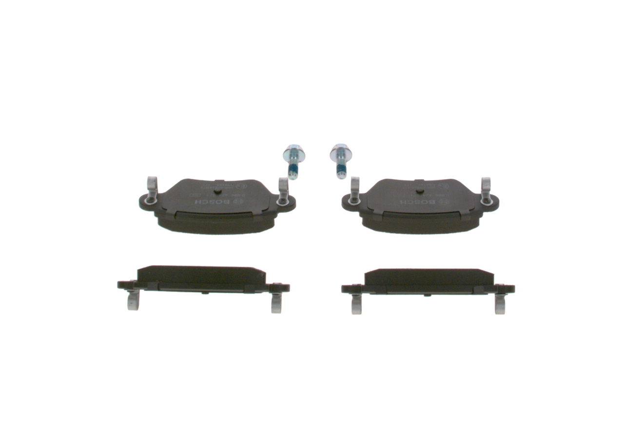 Задні гальмівні колодки Bosch 0986424671 ціна, від 26.93 USD
